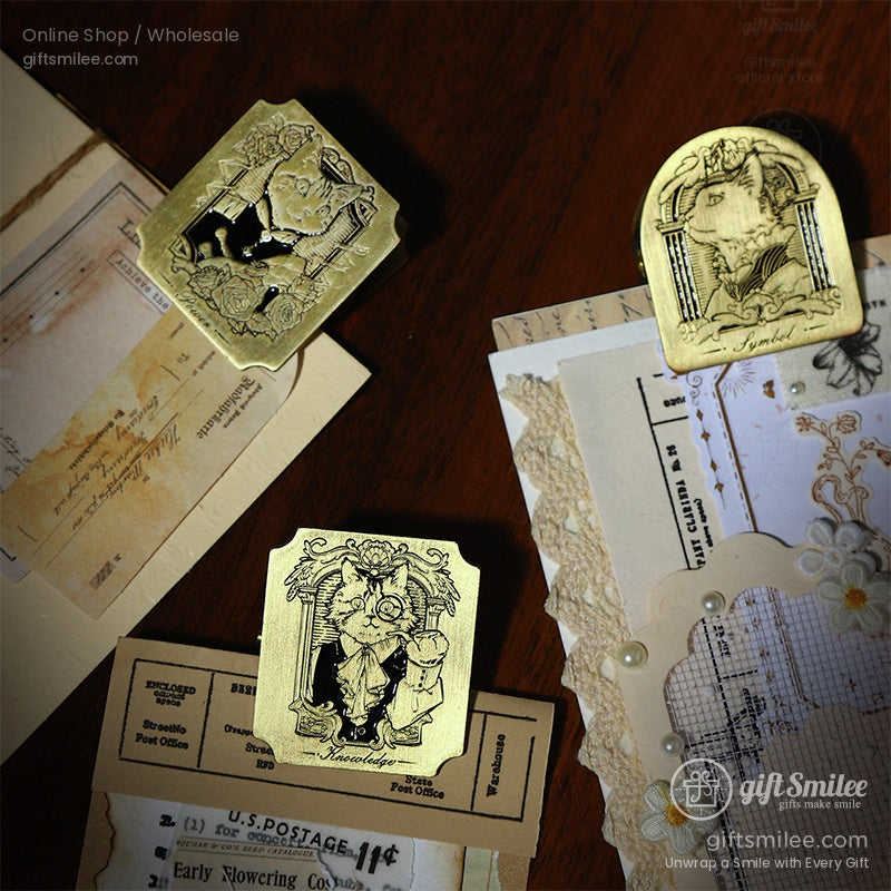 Antique Brass-Tone Zinc Alloy Engraved Noble Cat Motifs Metal Bookmark Clips | KS-BM-118