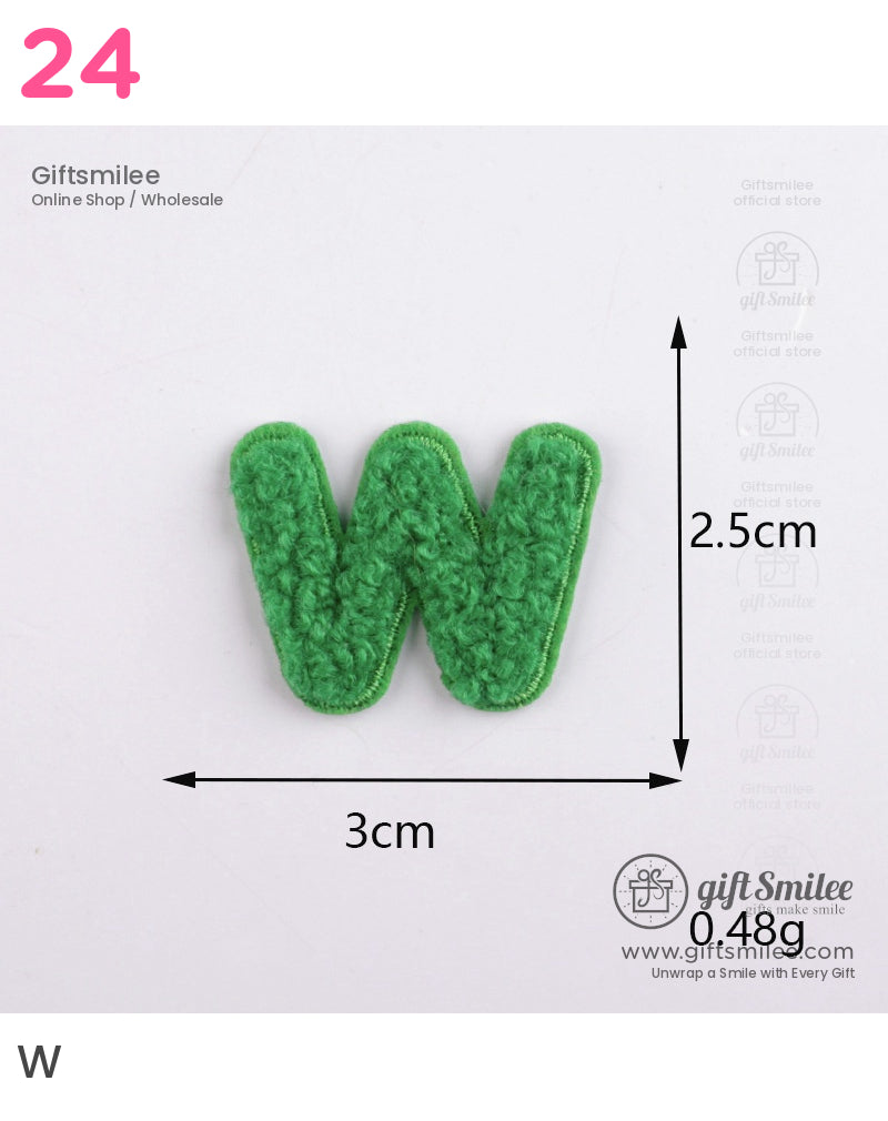 Green embroidered letter W patch with textured fabric 3cm wide and 25cm tall lightweight at 048g